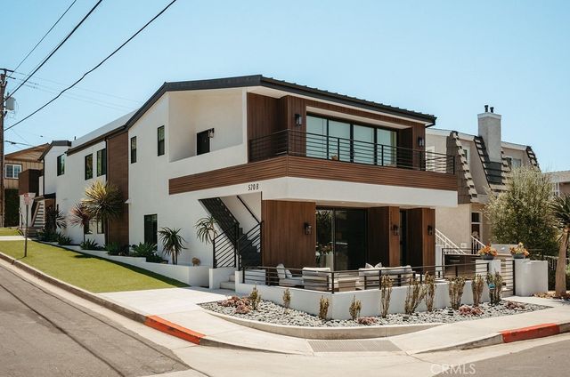 520 Iris, Corona Del Mar