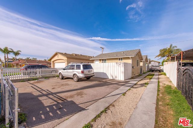 117 S Hayes Avenue, Oxnard