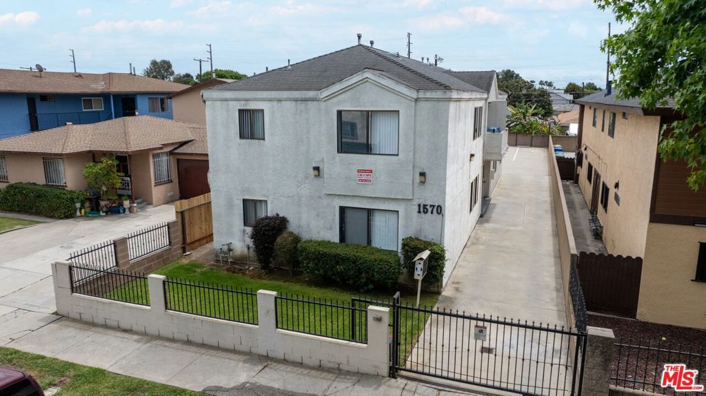 1570 W 207th Street # 4, Torrance