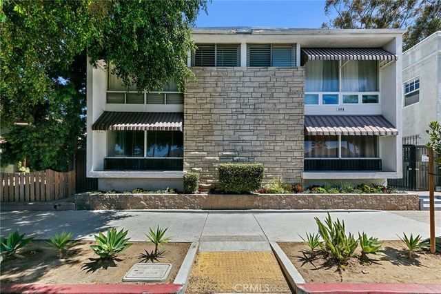 1070 Chestnut, Long Beach