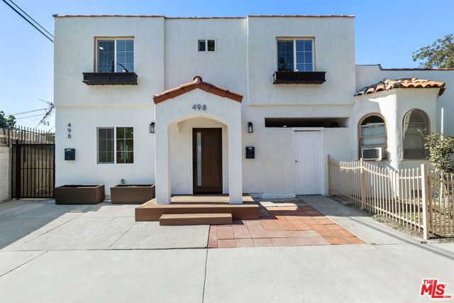 496 E 52nd Street, Long Beach
