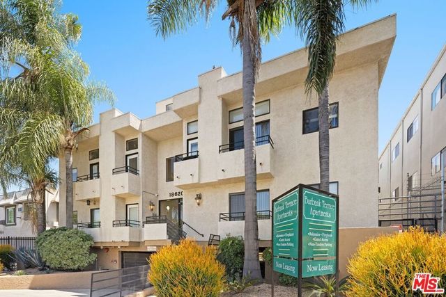 18620 Burbank Boulevard, Tarzana