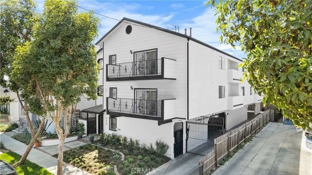 755 Gaviota Avenue, Long Beach