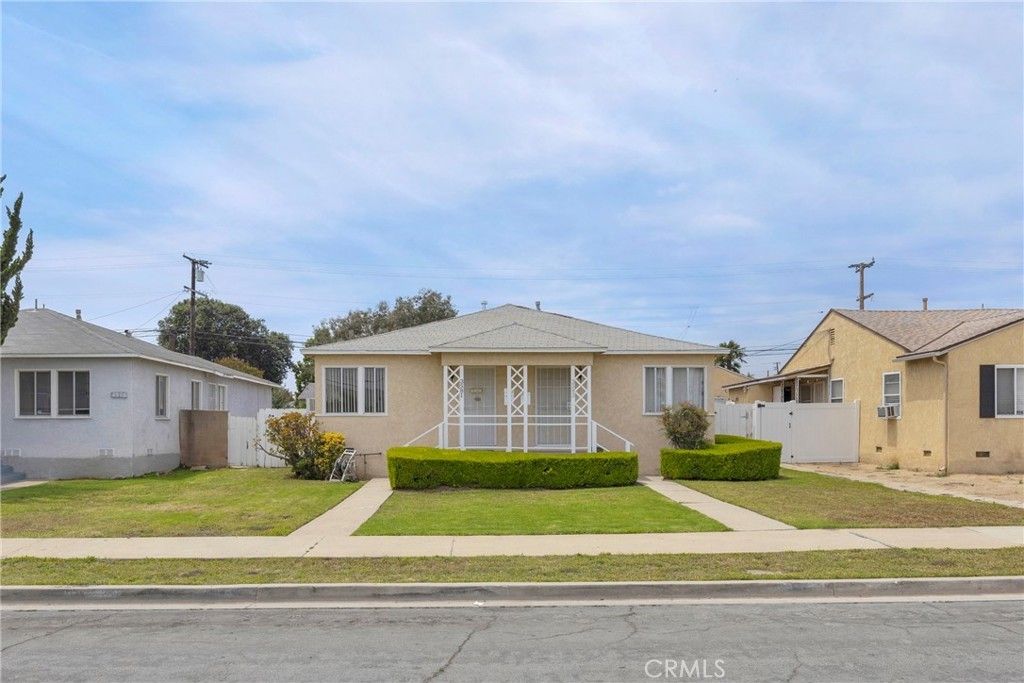 3581 Cherry, Long Beach