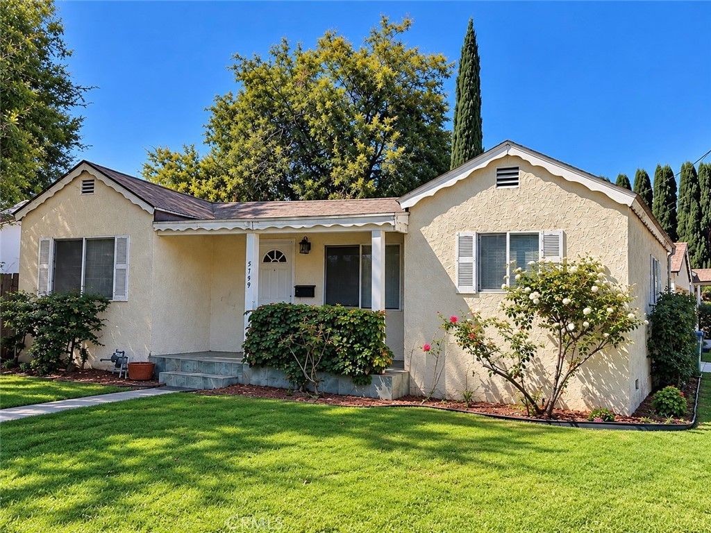 5759 Hazeltine, Van Nuys