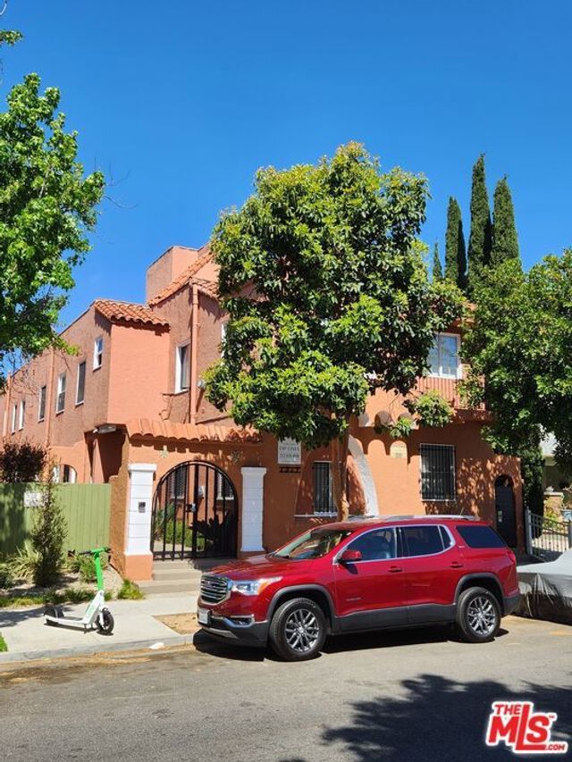 1217 Cedar Avenue, Long Beach