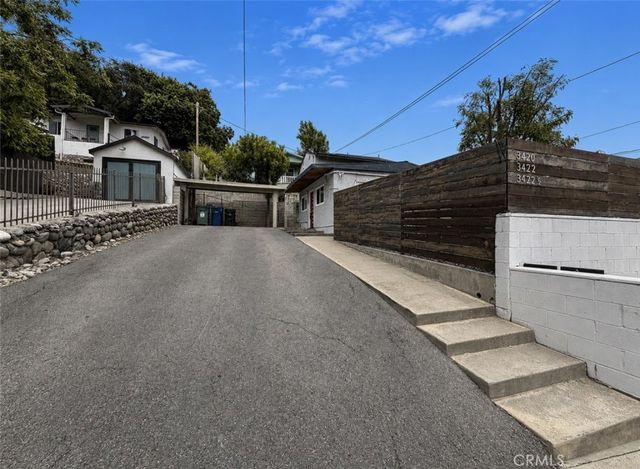 3422 Holyoke, Los Angeles
