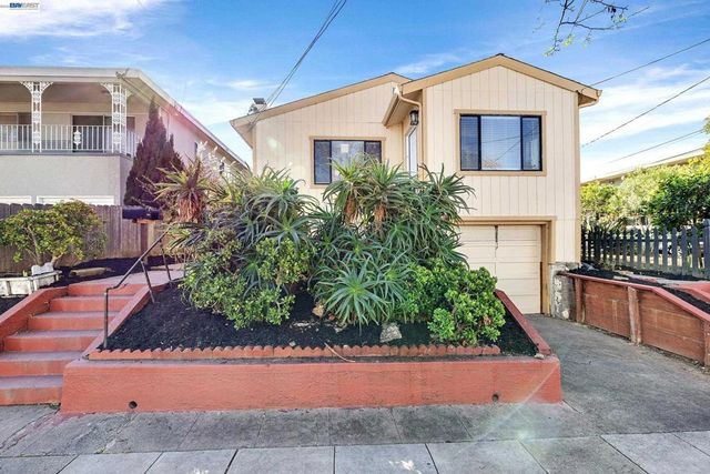 3626 A Midvale Ave, Oakland