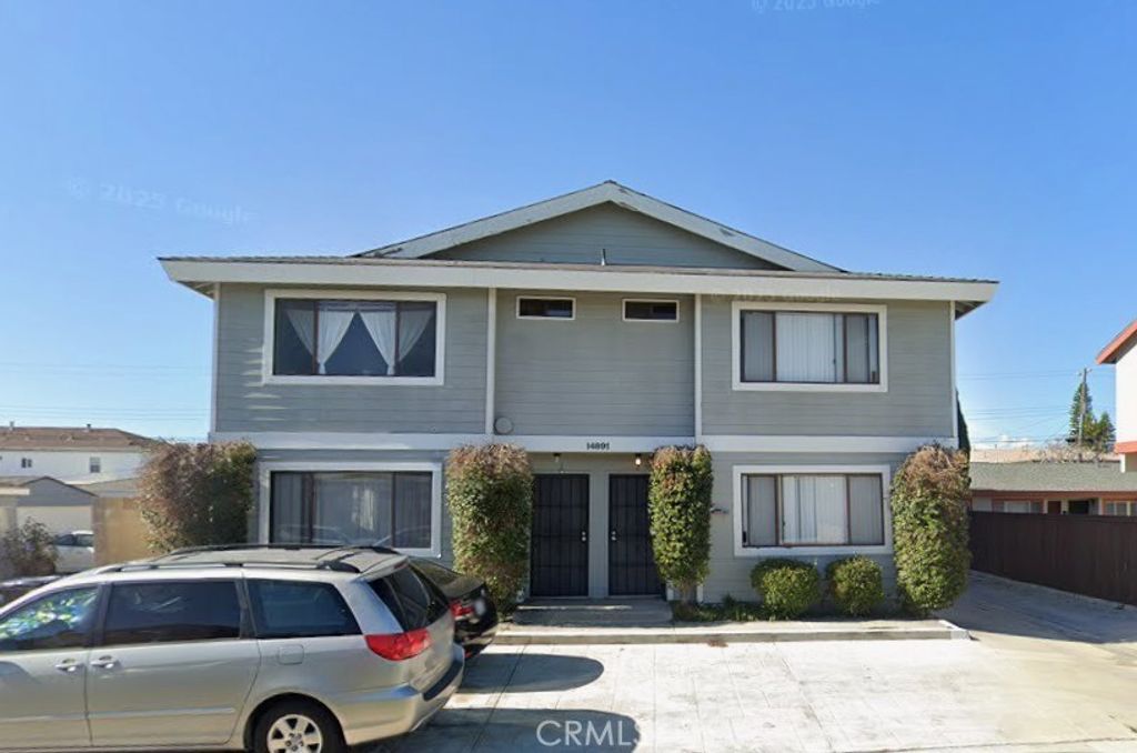 14891 Van Buren, Midway City