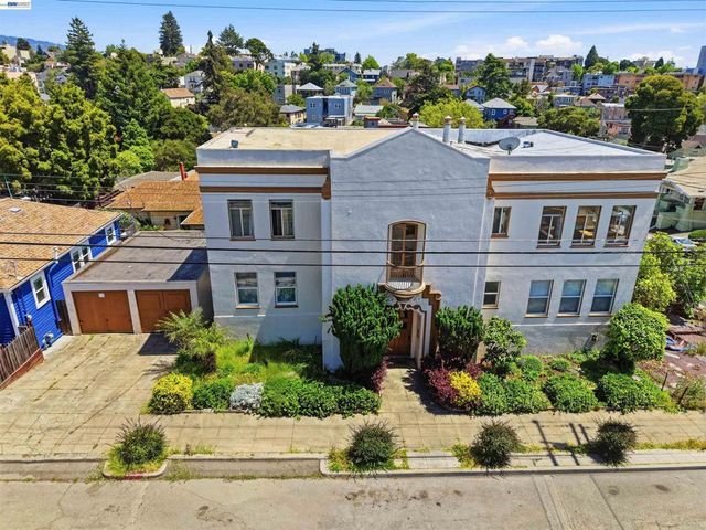 304 Fairmount Ave, Oakland