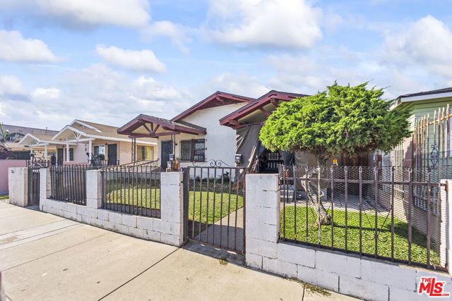 1253 E 76th Place, Los Angeles