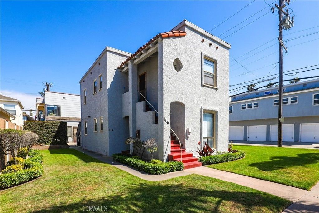 114 4th Street, Seal Beach