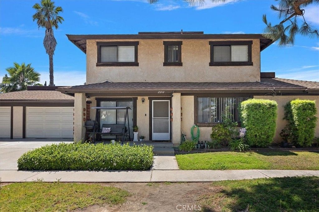 2210 E Buffalo, Santa Ana