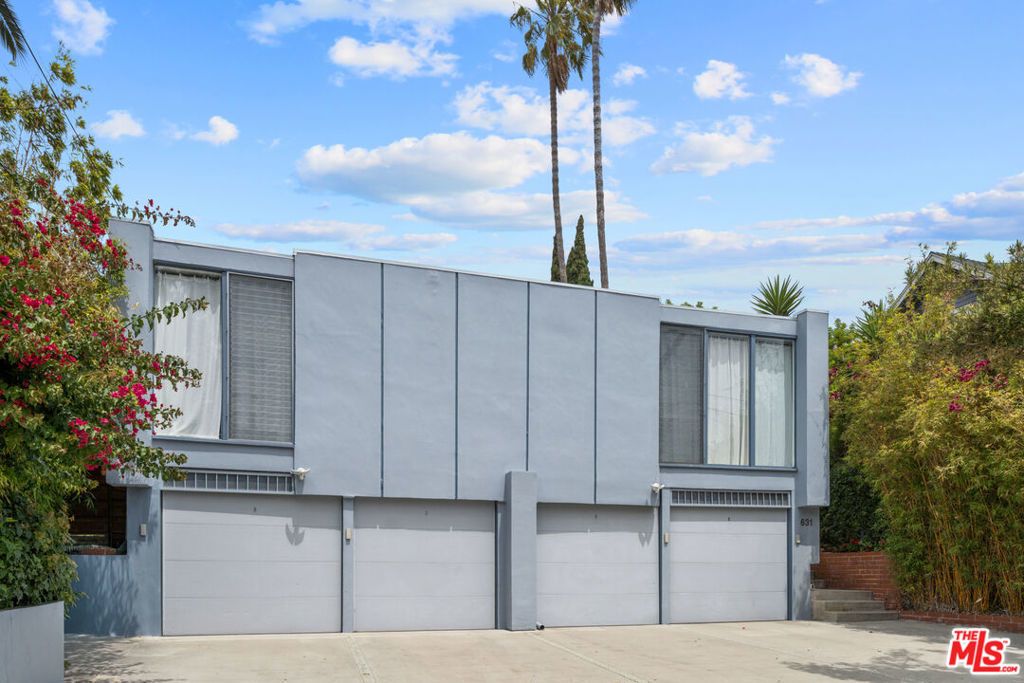 631 Pier Avenue, Santa Monica