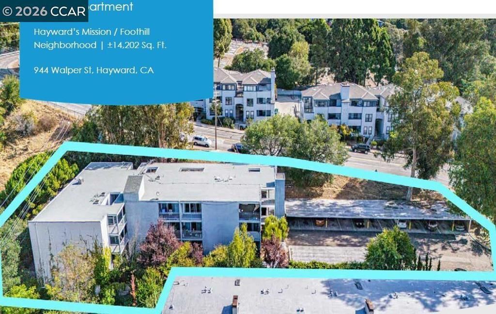 944 Walpert St, Hayward
