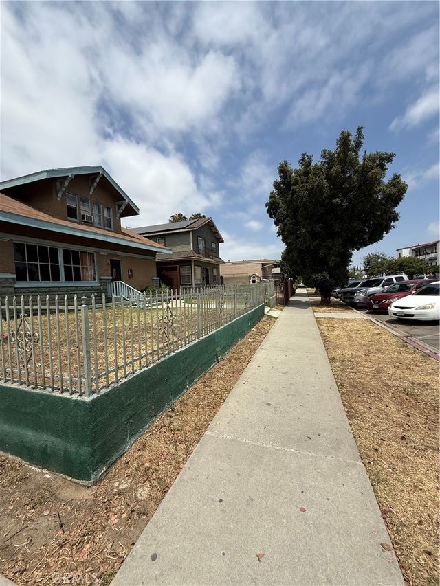 1403 Elm, Long Beach