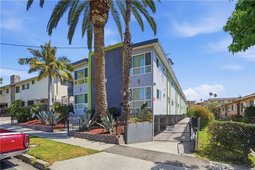 720 N Market, Inglewood