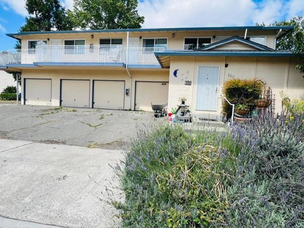 205 Burnham Court, Campbell