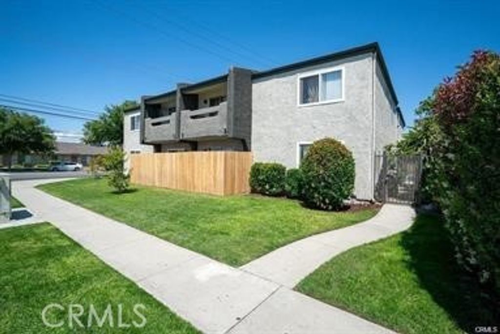 8100 Cerritos, Stanton