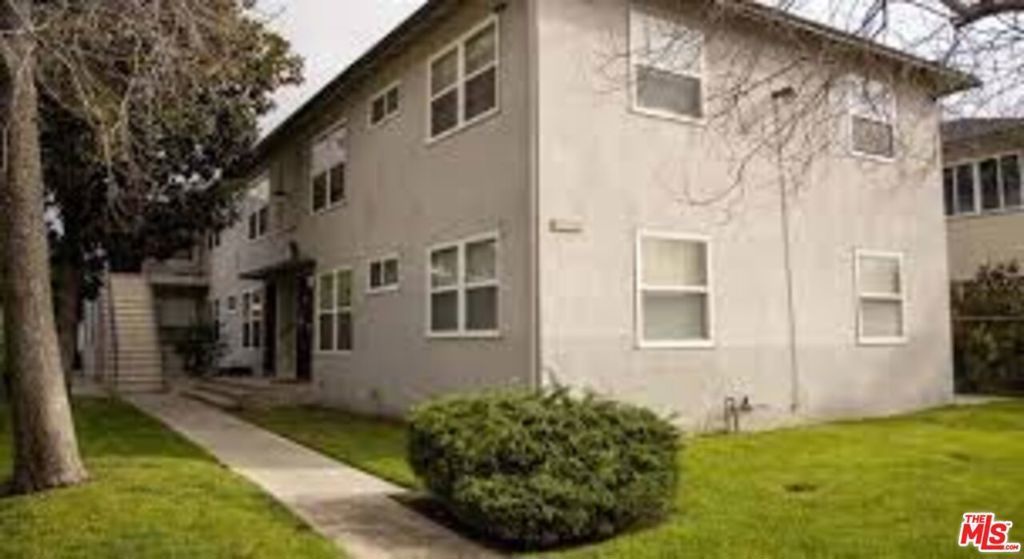 12717 Barbara Ann Street, North Hollywood