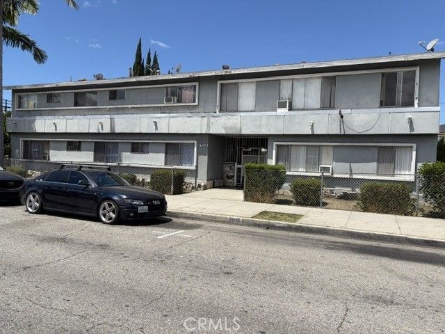 7015 Rugby, Huntington Park