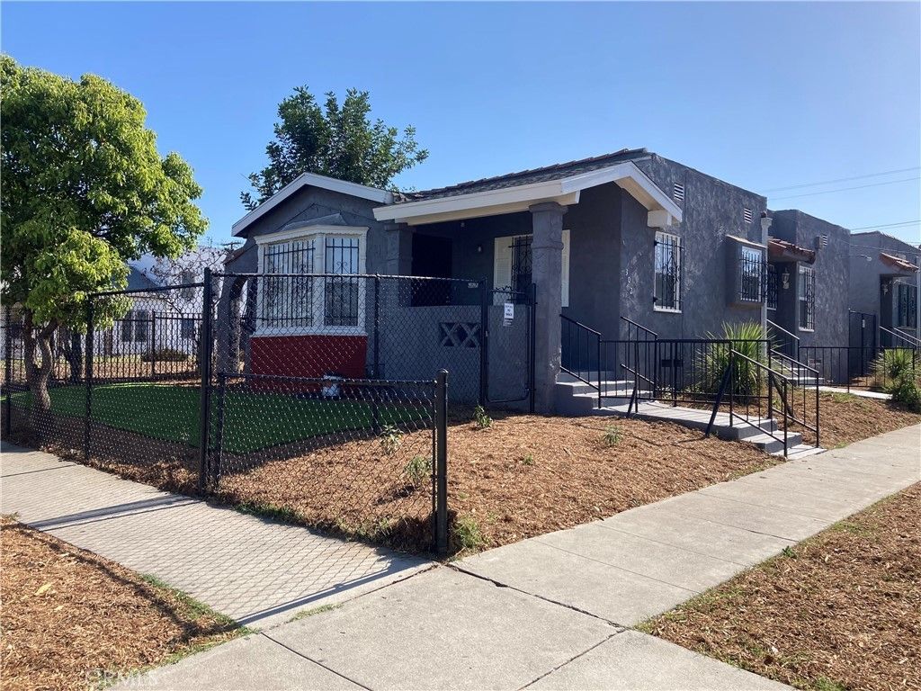 302 W 107th Street, Los Angeles