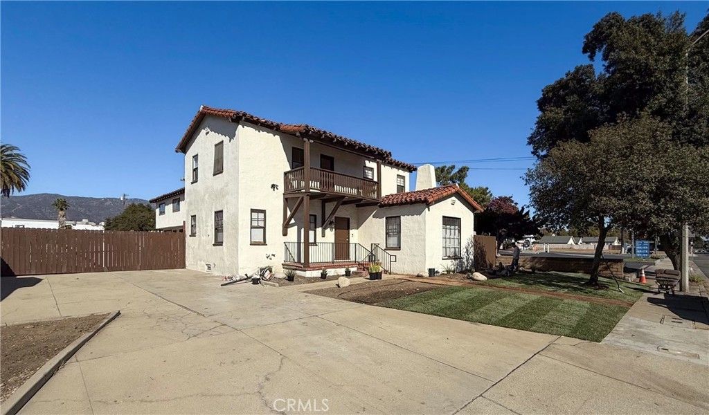 433 W Arrow, Claremont