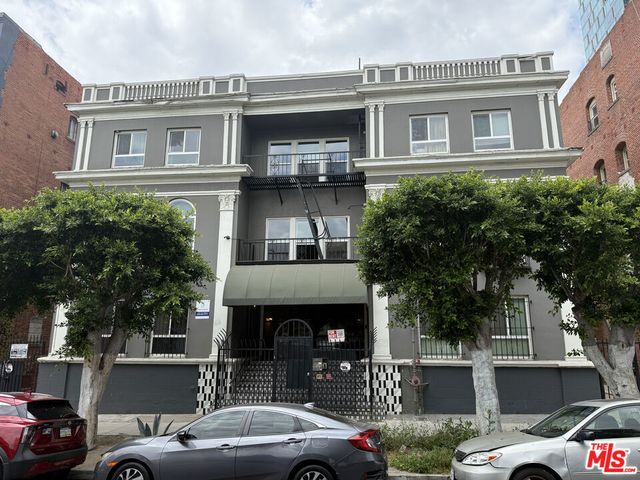 681 Shatto Place, Los Angeles