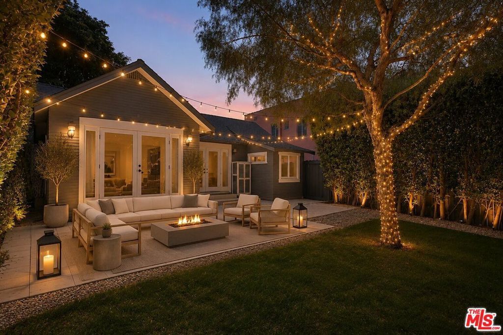 936 N Harper Avenue, West Hollywood
