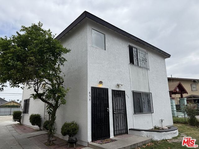 633 W 75th Street, Los Angeles