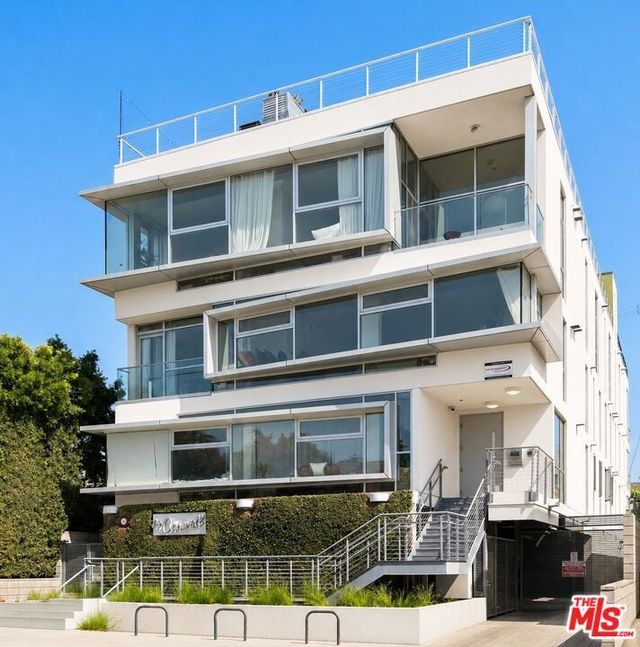 12770 Caswell Avenue, Los Angeles