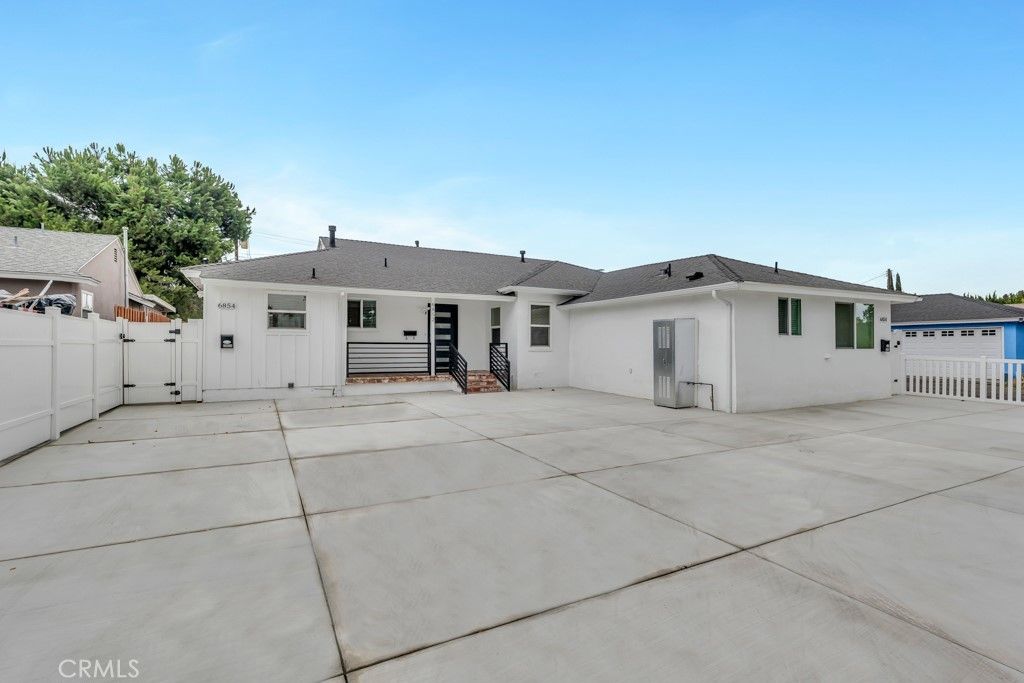 6852 Claire Avenue, Reseda