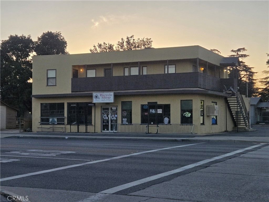1002 Beaumont, Beaumont