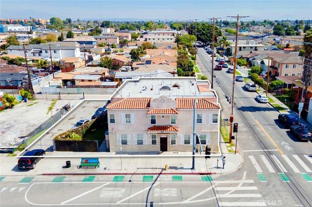 9124 S Broadway, Los Angeles