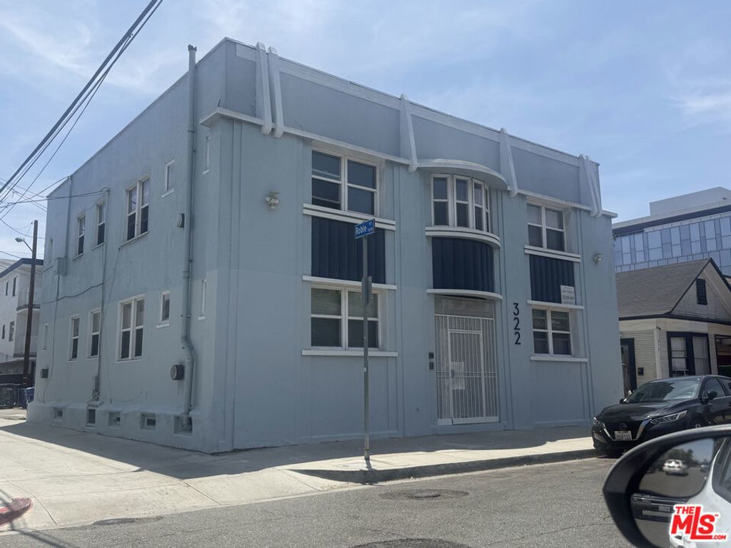 322 Daisy Avenue, Long Beach