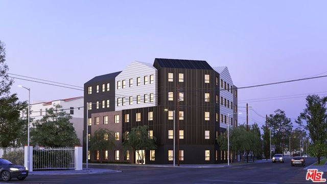 964 E Jefferson Boulevard, Los Angeles