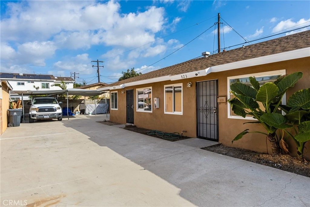 825 S Shelton Street, Santa Ana