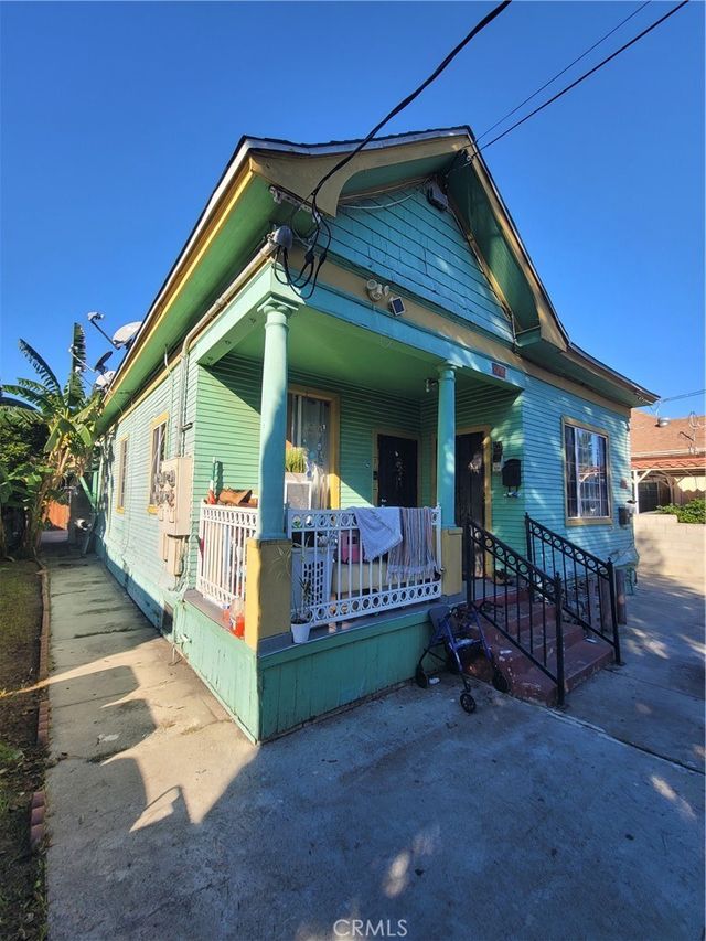 1757 S New England, Los Angeles