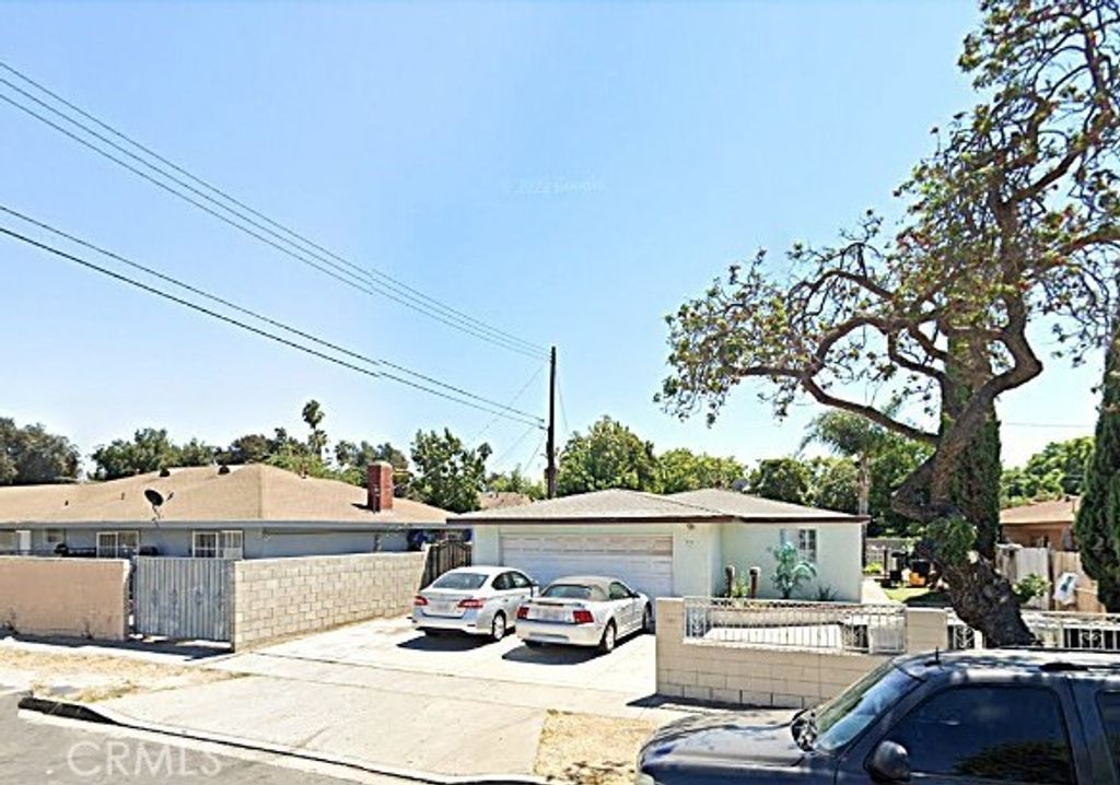 3510 & 3512 W Pine Street, Santa Ana
