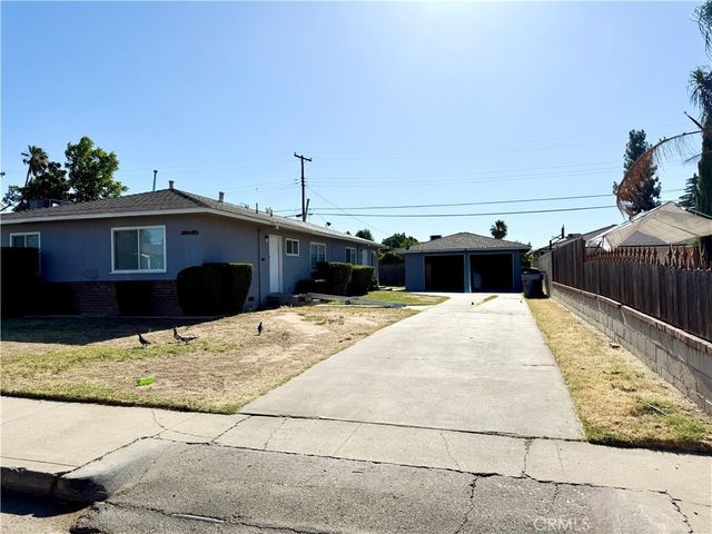 2104 Mayfair W, Fresno