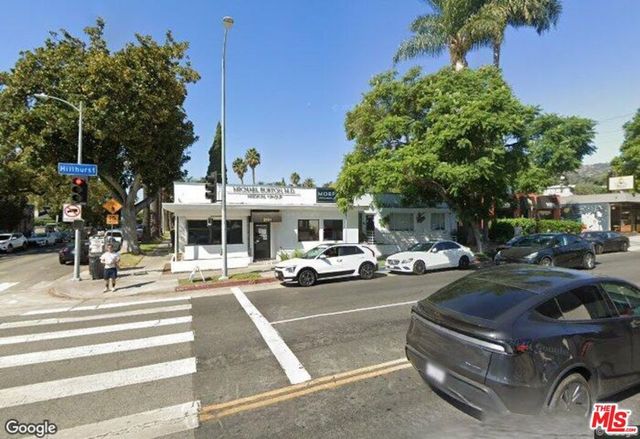 2101 Hillhurst Avenue, Los Angeles