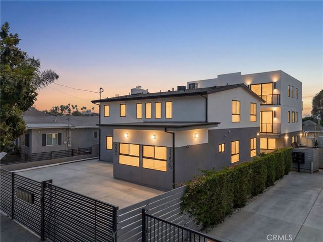 227 N Burlington Avenue, Los Angeles