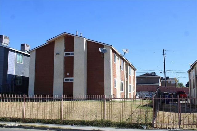 1308 Flower, Bakersfield
