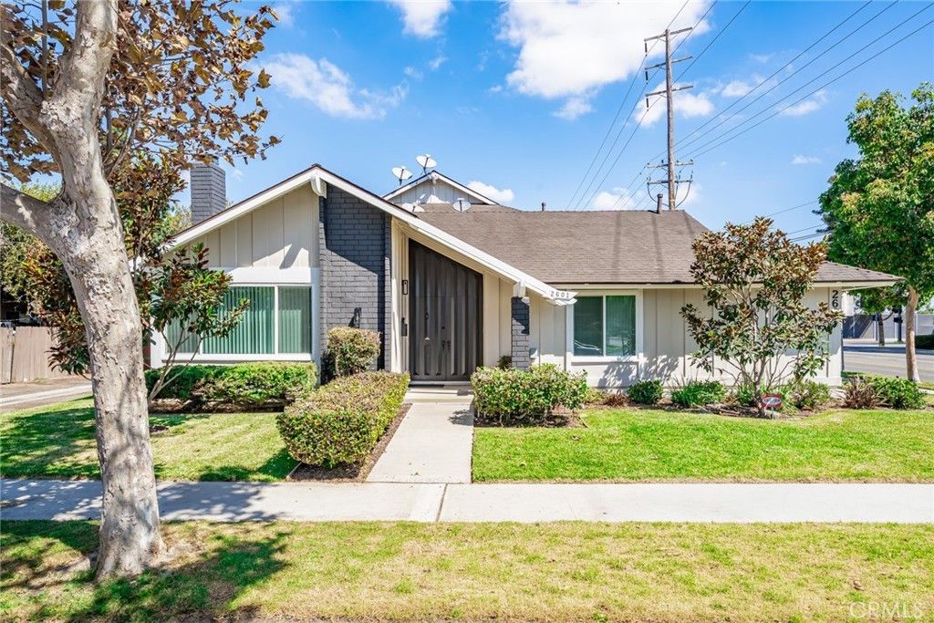 2601 W Juniper, Santa Ana