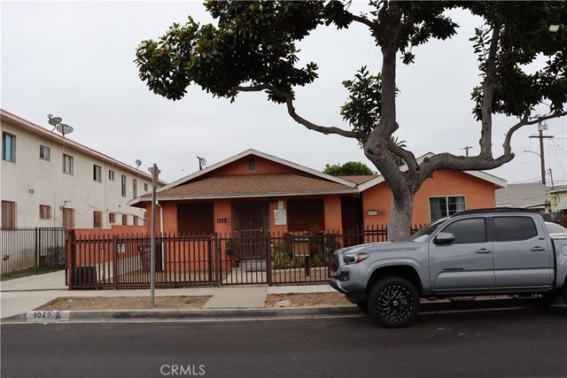 1025 W 103rd, Los Angeles
