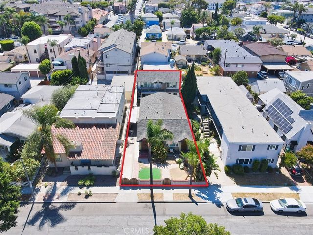 1055 -1059 Roswell, Long Beach