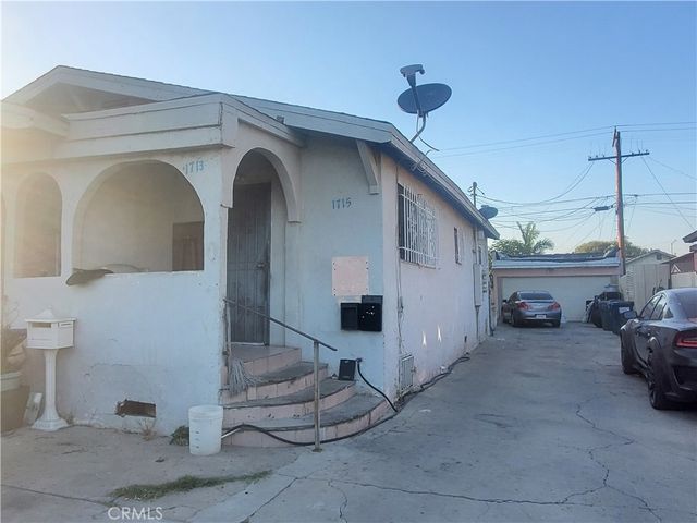 1715 E 70th, Los Angeles
