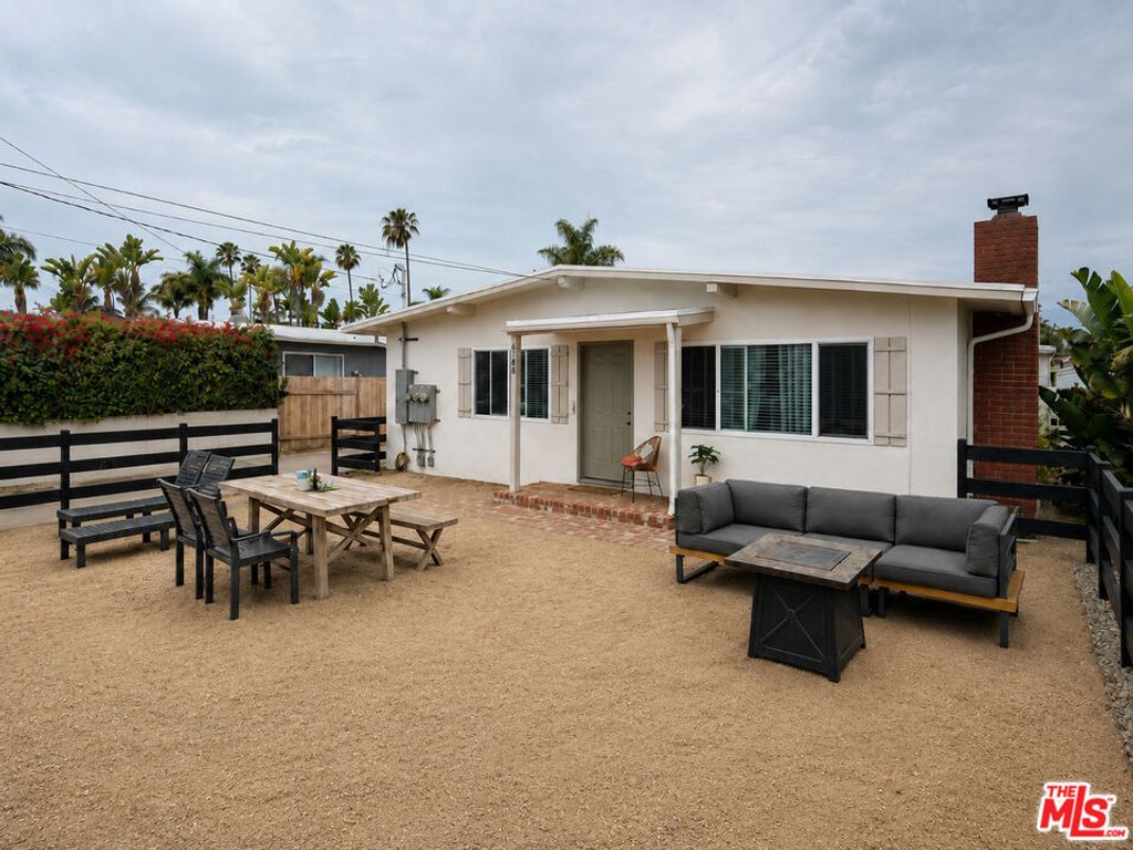 6748 Del Playa Drive # A, Goleta
