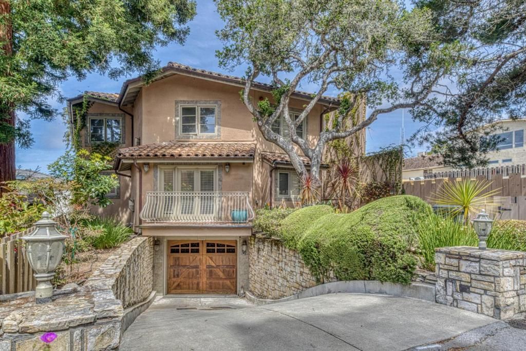 Torres, Carmel