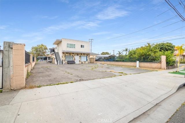 608 E Central Avenue, Santa Ana